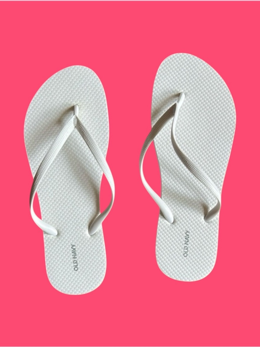 🆓* Old Navy Women's Classic White Sandals